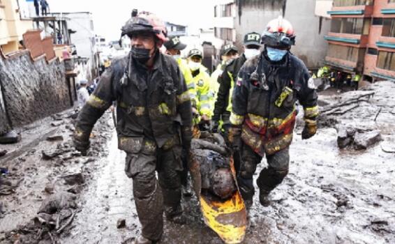 image for Aluvión de escombros y lodo en Ecuador deja al menos 24 muertos