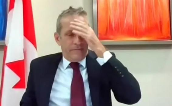 Embajador de Canadá en Colombia voló de ira por problemas de conexión image for Embajador de Canadá en Colombia voló de ira por problemas de conexión
