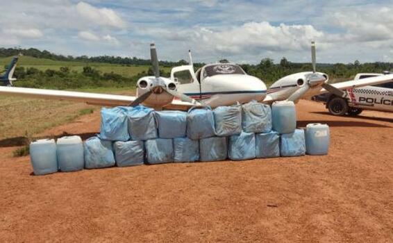 image for FAB intercepta aeronave com 400 kg de drogas no Mato Grosso