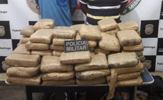 image for Policiais militares do 8 BPM detêm homens por tráfico ilícito de droga