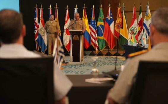 image for Comandantes de fuerzas militares de Sudamérica se reúnen en Cartagena