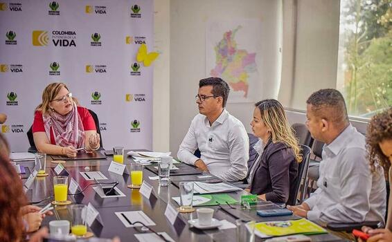 image for Directora ICBF se reunió con gobernadores electos de Chocó y Amazonas