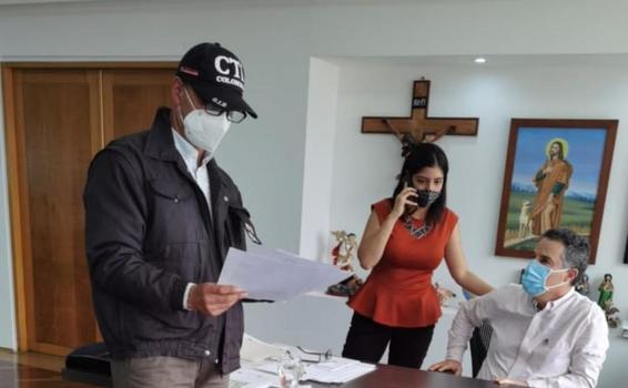 image for Suspende a Aníbal Gaviria Correa en su calidad de gobernador de Antioquia