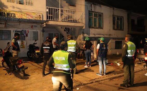 Fiesta de 500 personas en Cali terminó en disturbios image for Fiesta de 500 personas en Cali terminó en disturbios
