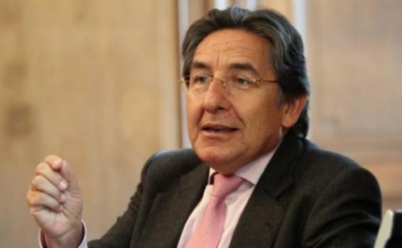 Nestor Humberto Martinez Fiscal General