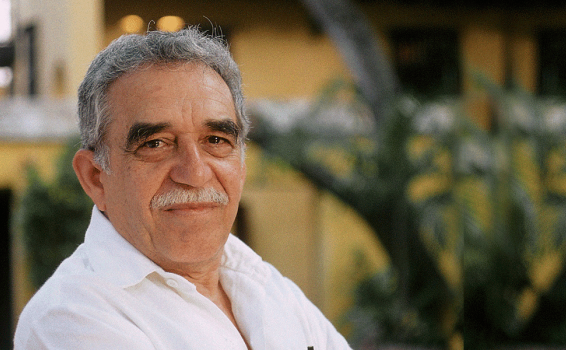 Gabriel Garcia Marquez en foto de camisa blanca
