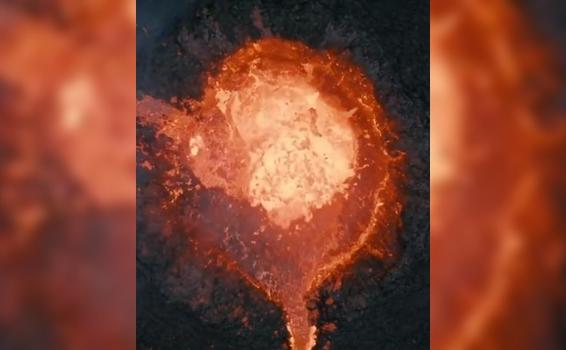 image for Dron baja directamente al cráter del volcán Fagradalsfjall