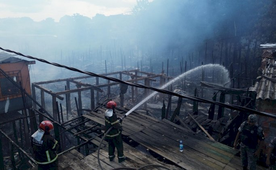 Ayuda humanitária para atingidos por incêndio no Centro de Manaus image for Ayuda humanitária para atingidos por incêndio no Centro de Manaus