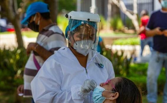 image for Pandemia en Colombia iría hasta junio de 2022 según el INS