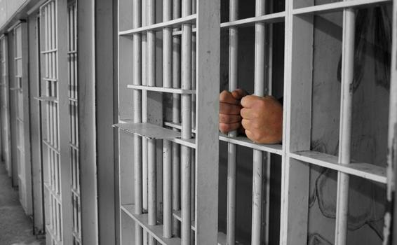 Hombre acusado de violar y embarazar a su propia hija image for Hombre acusado de violar y embarazar a su propia hija