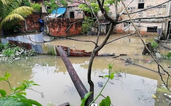 image for Vecinos de Punchana se inunda por fuertes lluvias