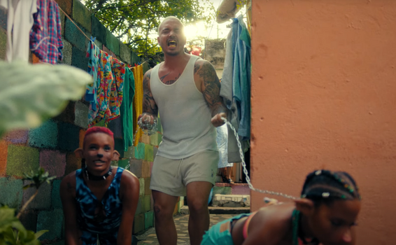 Polémico video de J Balvin es retirado de Youtube image for Polémico video de J Balvin es retirado de Youtube
