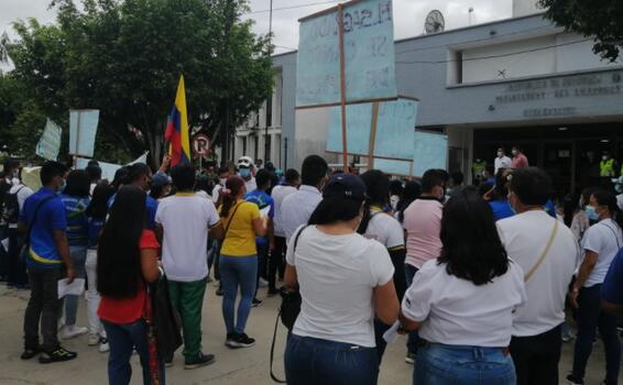 image for Marcha pacífica por en obra del colegio Sagrado Corazón