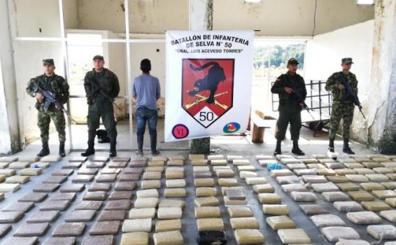 Incautacion de marihuana en el Caqueta Personas en una incautacion de marihuana en el Caqueta