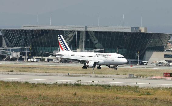 Air France augmente ses prix pour mettre du carburant durable dans ses avions image for Air France augmente ses prix pour mettre du carburant durable dans ses avions