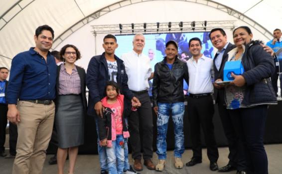 Gobierno Nacional y el Distrito entregaron Viviendas de Interes Personas en entrega de estimulos del gobierno