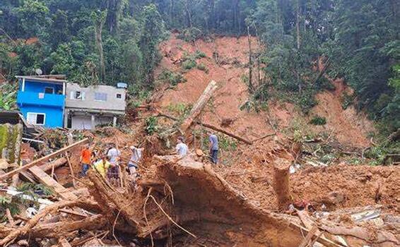 image for Sobe para 49 o número de mortos no litoral norte de São Paulo