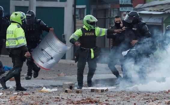 image for Corte Suprema pide informe al Gobierno por exceso de fuerza en protestas