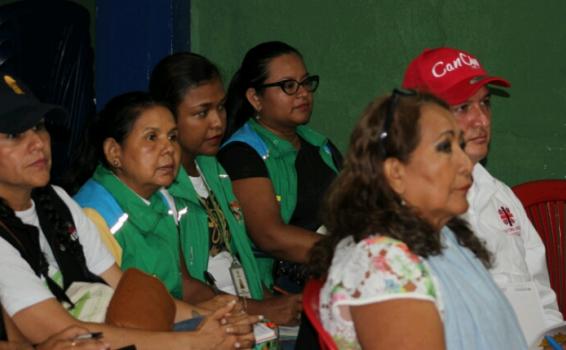 Funcionarios del Icbf en una sala en conferencia