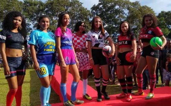 Mulheres com roupas esportivas