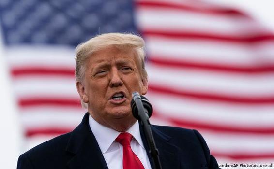 Donald Trump es suspendido por dos años en Facebook image for Donald Trump es suspendido por dos años en Facebook