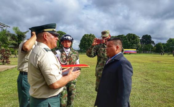 Militares en un acto protocolario