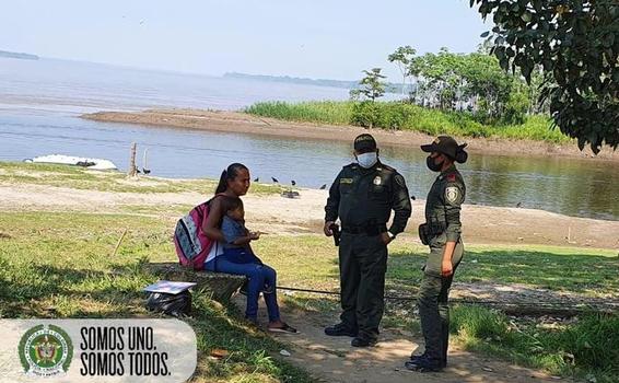 NUESTROS POLICÍAS DE LA  ESTACIÓN DE POLICÍA DE PUERTO NARIÑO REALIZARON ACTIVIDADES PARA LA PREVENCIÓN Y CONTROL DE LA PROPAGACIÓN DEL COVID 19