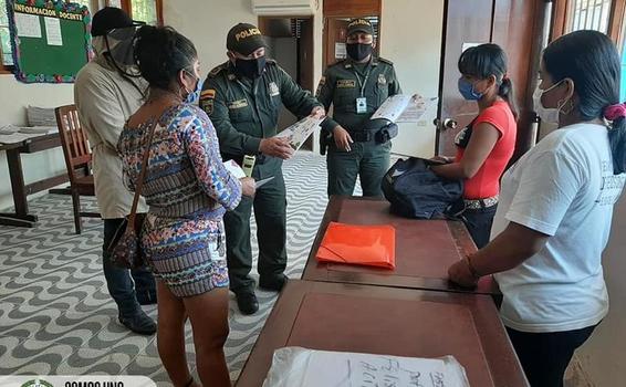 NUESTRA POLICÍA NACIONAL ACOMPAÑA A NUESTRA CIUDADANÍA EN TIEMPOS DE PANDEMIA COVID-19 NUESTRA POLICÍA NACIONAL ACOMPAÑA A NUESTRA CIUDADANÍA EN TIEMPOS DE PANDEMIA COVID-19