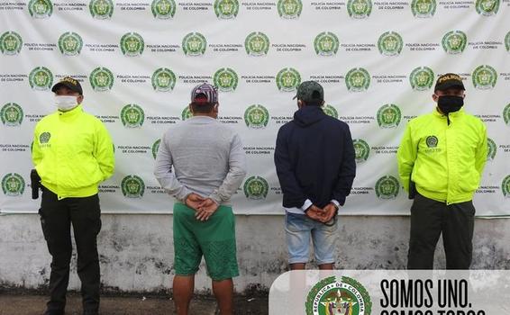 POLICÍA CAPTURA DOS PERSONAS POR EL DELITO DE DESTINACIÓN ILEGAL DE COMBUSTIBLE POLICÍA CAPTURA DOS PERSONAS POR EL DELITO DE DESTINACIÓN ILEGAL DE COMBUSTIBLE