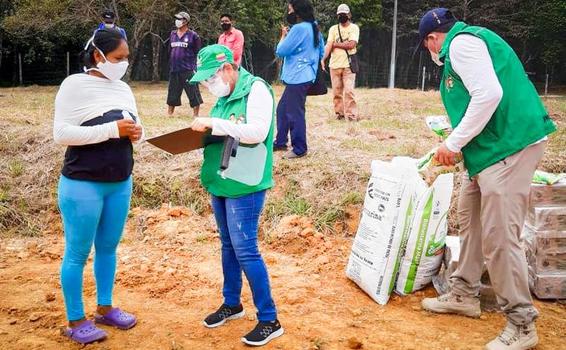 ICBF entregó 2.405 unidades de Bienestarina a población vulnerable en Leticia, Amazonas