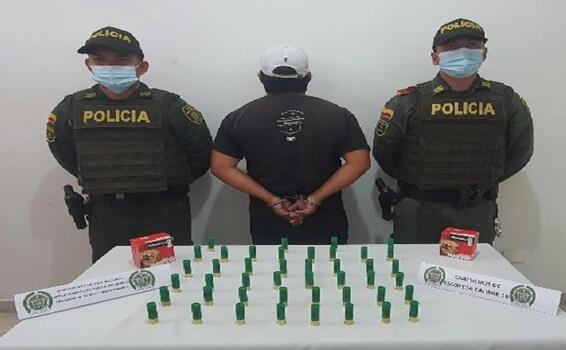 EN PUERTO NARIÑO, POLICÍA CAPTURA A EXTRANJERO CON MUNICIÓN CALIBRE 16 EN PUERTO NARIÑO, POLICÍA CAPTURA A EXTRANJERO CON MUNICIÓN CALIBRE 16