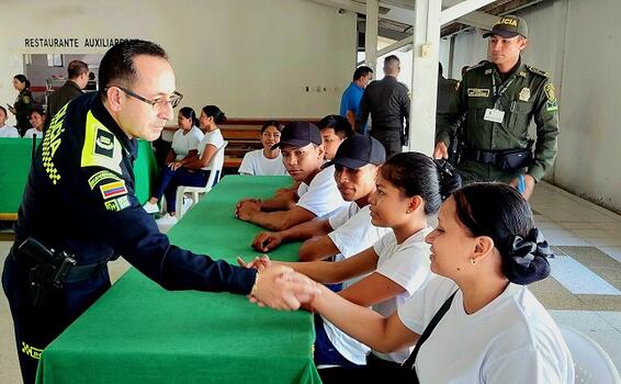 JÓVENES EN AMAZONAS SE FORMARAN PARA SERVIR A LA COMUNIDAD COMO AUXILIARES DE POLICÍA