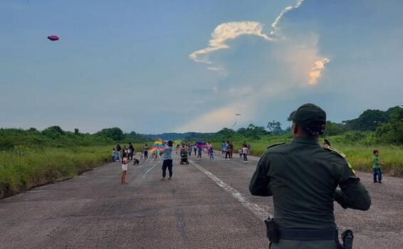 DÍA DE LAS COMETAS EN EL CORREGIMIENTO DE TARAPACÁ - AMAZONAS DÍA DE LAS COMETAS EN EL CORREGIMIENTO DE TARAPACÁ - AMAZONAS