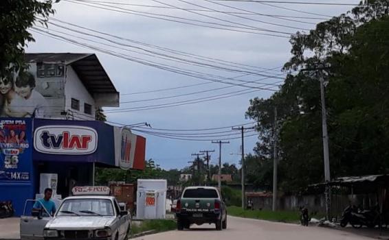 Jovem é espancado brutalmente no Centro da cidade Jovem é espancado brutalmente no Centro da cidade
