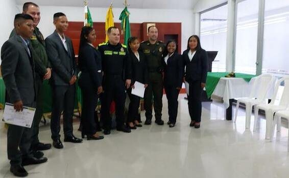POLICÍA LICENCIA A 6 AUXILIARES QUE CULMINARON SU SERVICIO A LA PATRIA POLICÍA LICENCIA A 6 AUXILIARES QUE CULMINARON SU SERVICIO A LA PATRIA