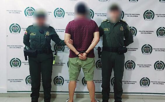 POLICÍA CAPTURA A PERSONA REQUERIDA POR PERÚ POLICÍA CAPTURA A PERSONA REQUERIDA POR PERÚ