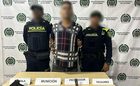CON UN ARMA DE FUEGO, FUE SORPRENDIDO UN SUJETO EN LA CAPITAL AMAZONENSE CON UN ARMA DE FUEGO, FUE SORPRENDIDO UN SUJETO EN LA CAPITAL AMAZONENSE