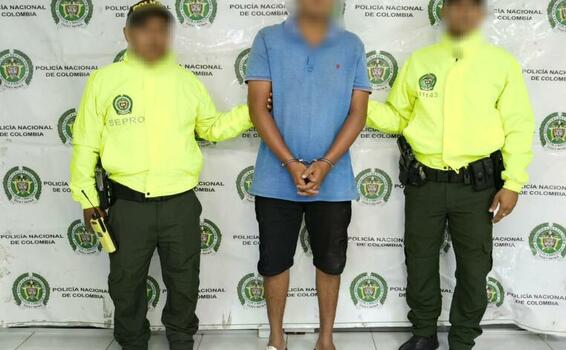 POLICÍA CAPTURÓ A HOMBRE QUE ABUSABA SEXUALMENTE DE INTEGRANTE DE SU NUCLEO FAMILIAR POLICÍA CAPTURÓ A HOMBRE QUE ABUSABA SEXUALMENTE DE INTEGRANTE DE SU NUCLEO FAMILIAR