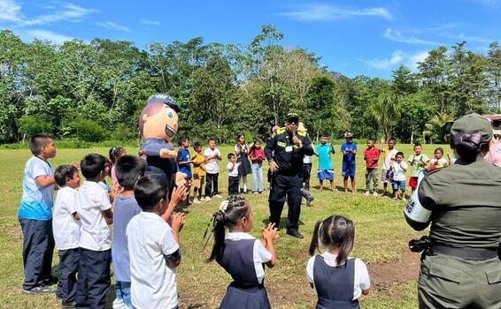 Impulso a la infancia segura y formativa en el amazonas  Impulso a la infancia segura y formativa en el amazonas