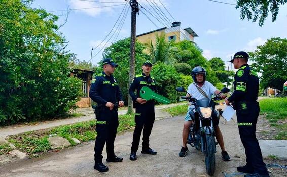 La policía nacional hacen prevención de hurtos e motocicletas en el amazonas 