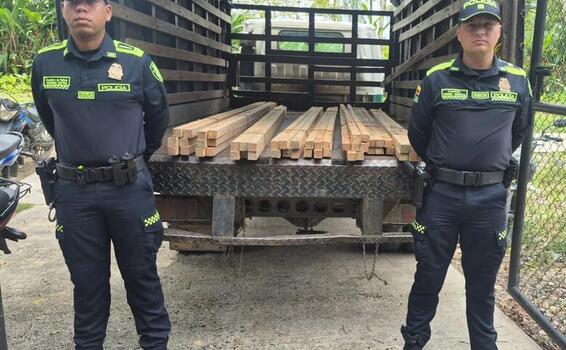 Protegiendo los recursos naturales del amazonas 