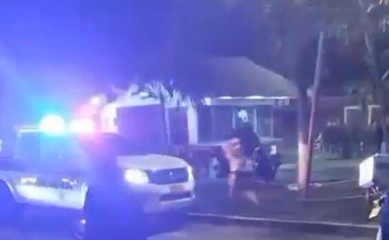 Las autoridades entregan detalles tras la detonación de un artefacto en el CAI del barrio Charco Azul y otros tres ataques registrados durante el fin de semana Las autoridades entregan detalles tras la detonación de un artefacto en el CAI del barrio Charco Azul y otros tres ataques registrados durante el fin de semana