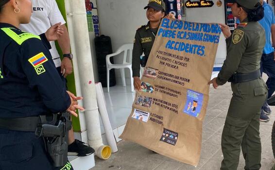 Gestores de Seguridad adelantan charlas preventivas frente al uso de la pólvora en Leticia Gestores de Seguridad adelantan charlas preventivas frente al uso de la pólvora en Leticia