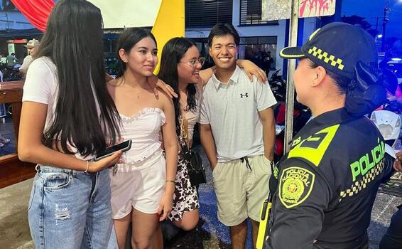 La Patrulla Púrpura fortalece acciones de prevención durante la temporada decembrina en el Amazonas