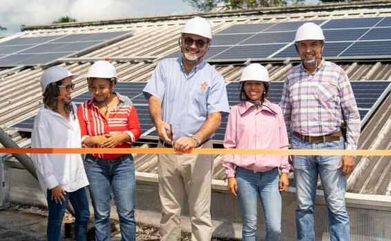 El SENA inaugura 16 plantas solares fotovoltaicas El SENA inaugura 16 plantas solares fotovoltaicas