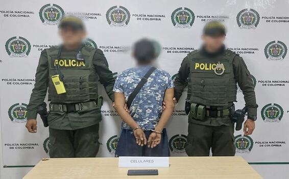 CAPTURADO UN HOMBRE POR EL DELITO DE HURTO EN EL MALECON TURISTICO DE LETICIA CAPTURADO UN HOMBRE POR EL DELITO DE HURTO EN EL MALECON TURISTICO DE LETICIA