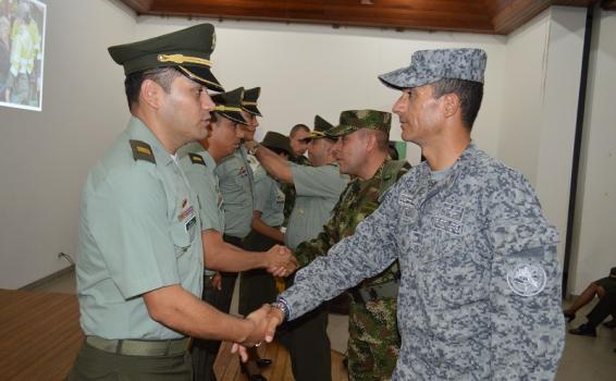 Fuerza Aérea Colombiana participa en la ceremonia de ascenso de la Policía Nacional en el Amazonas