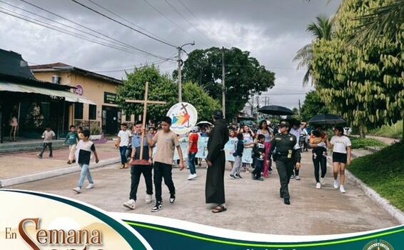 POLICÍA NACIONAL BRINDA SEGURIDAD Y ACOMPAÑAMIENTO EN EL JUBILEO DE LOS NIÑOS DURANTE SEMANA SANTA