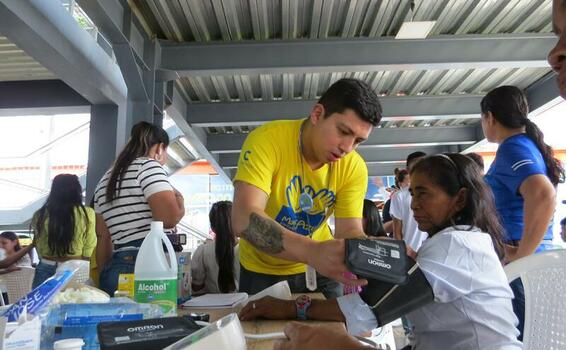 Casi mil personas fueron beneficiadas en una gran jornada de salud al sur del país