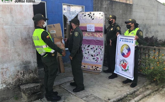 Policía en Leticia consigue Donación para niña con dificultades de motricidad Policía en Leticia consigue Donación para niña con dificultades de motricidad